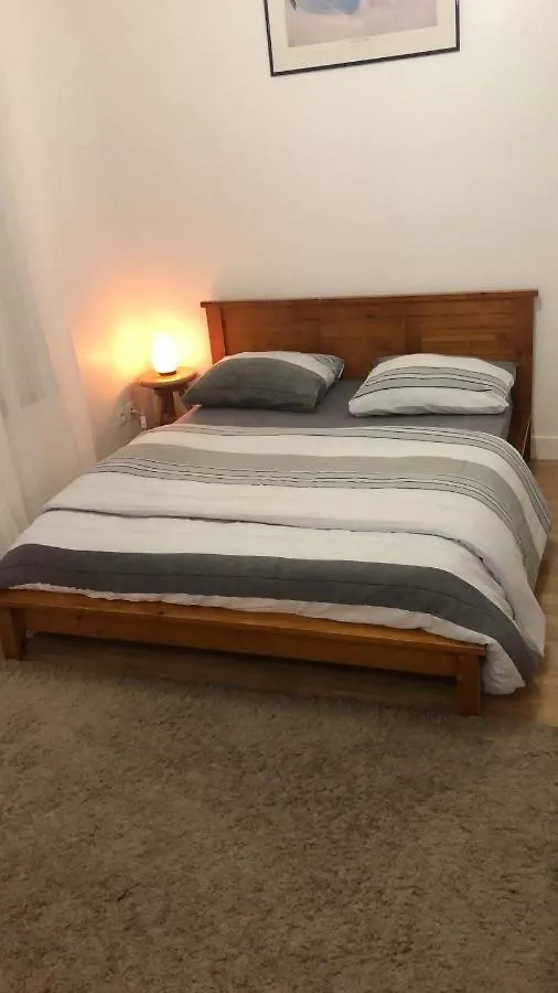 28 Rue Poulet Appartement Paris